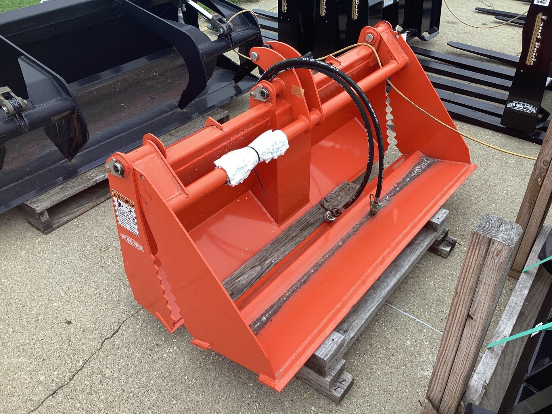 Land Pride CB0654 Equipment Image0