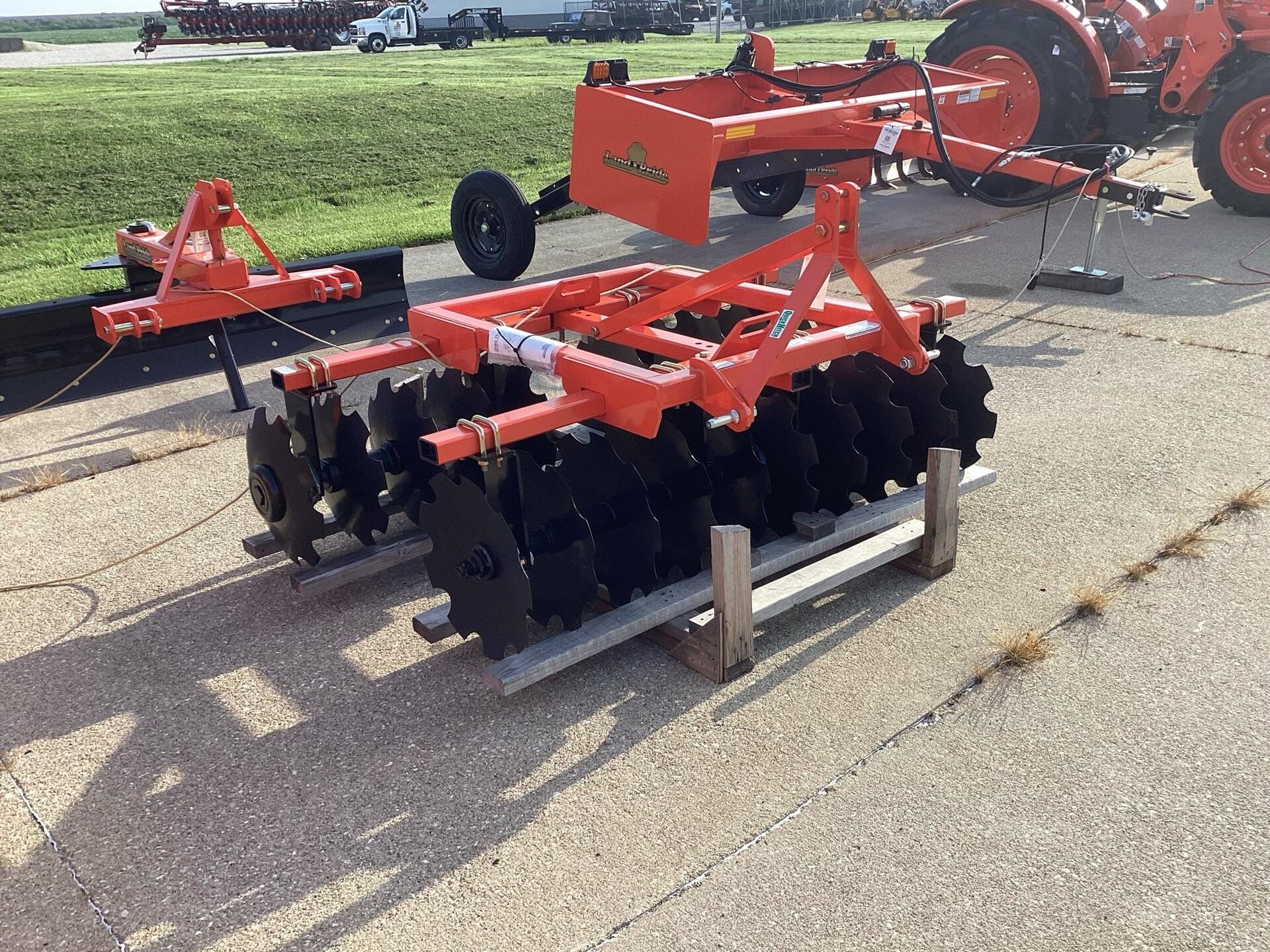 Land Pride DH1572 Equipment Image0