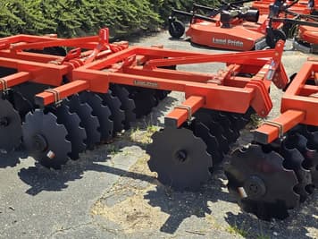 Main image Land Pride DH2596