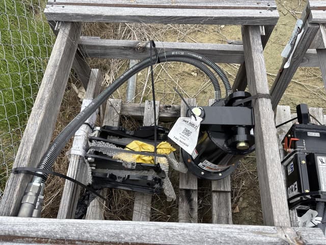 Image of Kubota EA35 equipment image 2