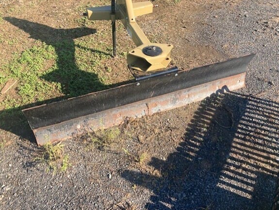 Main image Land Pride RB1572