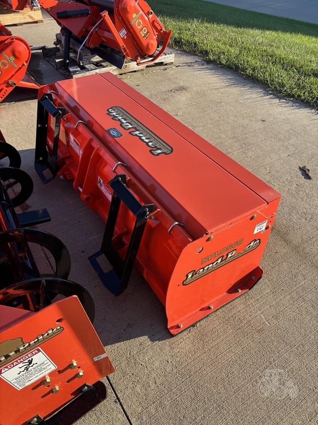 Image of Land Pride SPL0560 equipment image 3
