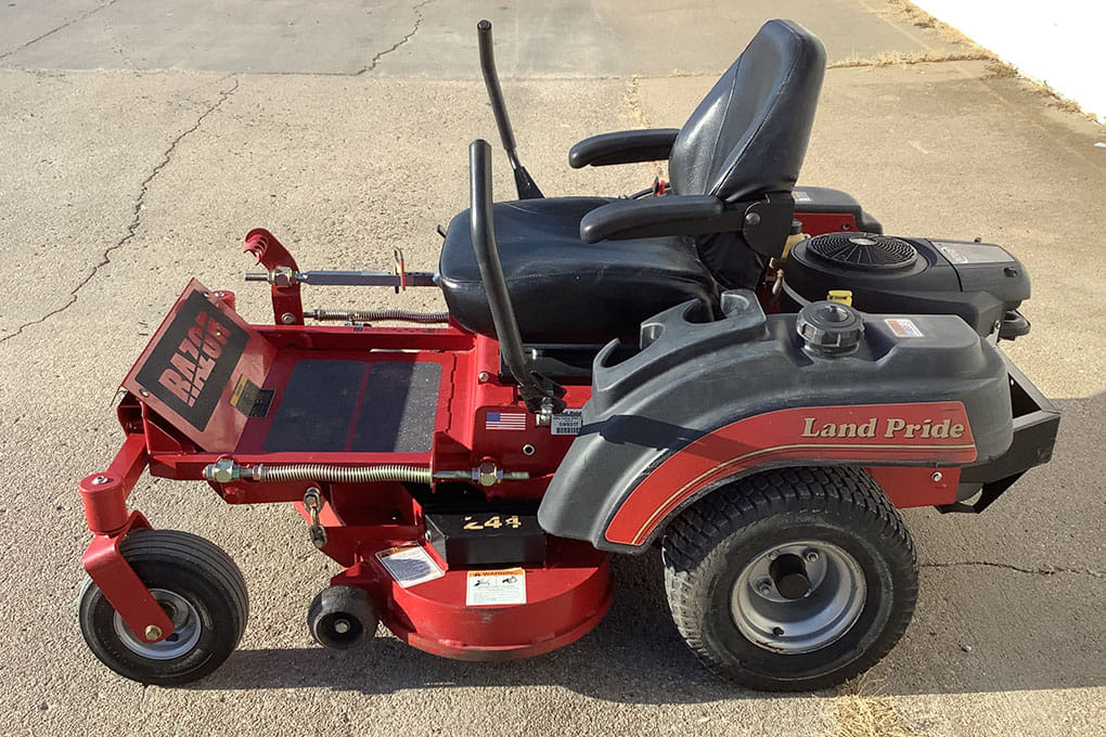 Land Pride Z44 Equipment Image0