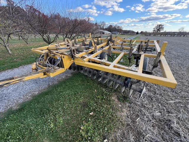Image of Landoll Tilloll equipment image 1