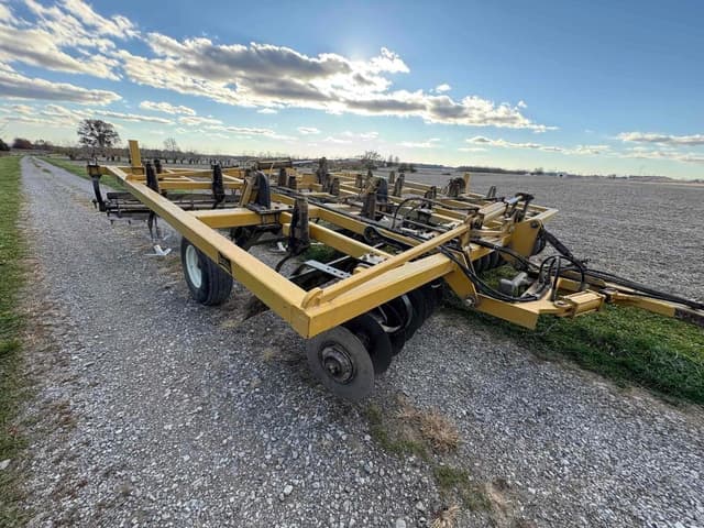 Image of Landoll Tilloll equipment image 4