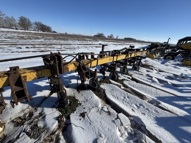 Image of Landoll 2000 equipment image 2