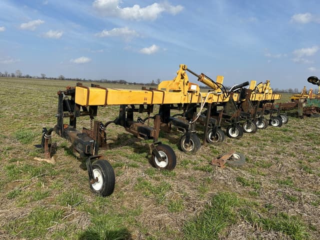 Image of Landoll 2000 equipment image 1