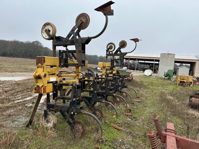 Image of Landoll 2000 equipment image 3