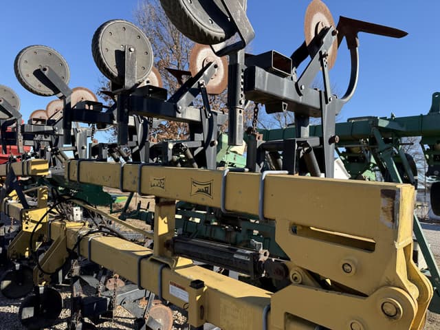 Image of Landoll 2008-36-OF-94 equipment image 2