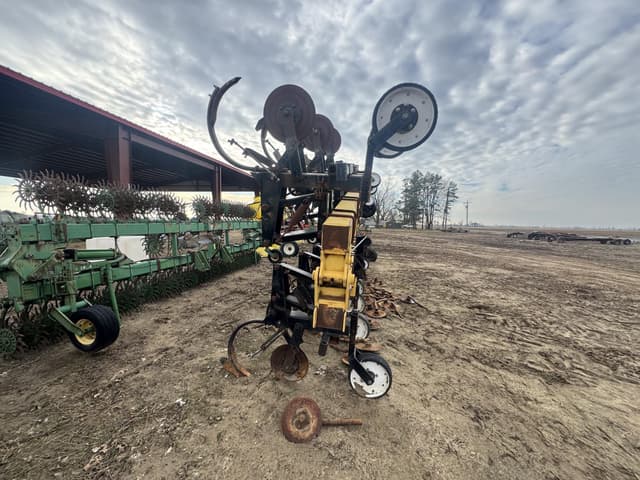 Image of Landoll 2012-38HCF-93 equipment image 3