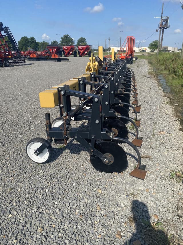 Image of Landoll 2012-38HCF94 equipment image 4