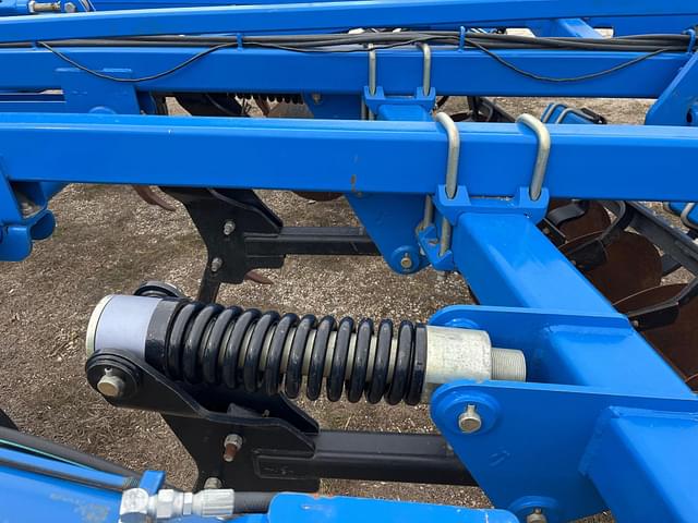 Image of Landoll 2110 equipment image 3