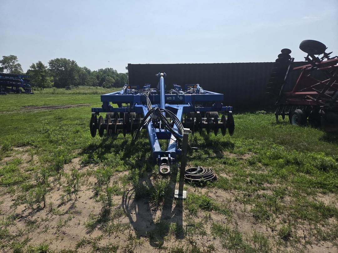 Image of Landoll 2110 Primary Image