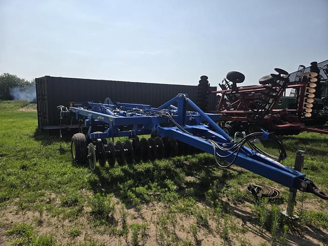 Image of Landoll 2110 equipment image 3