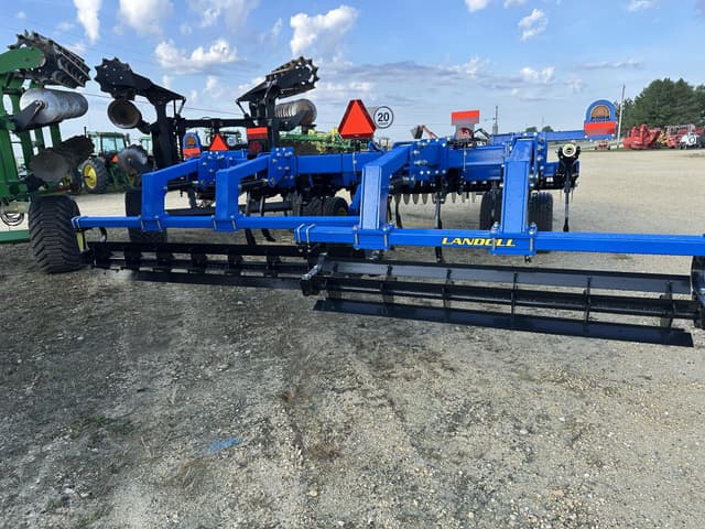 Image of Landoll 2112-11 equipment image 4