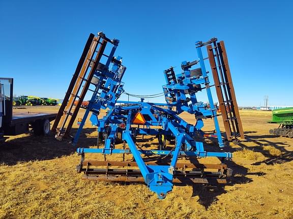 Image of Landoll 2130 equipment image 3