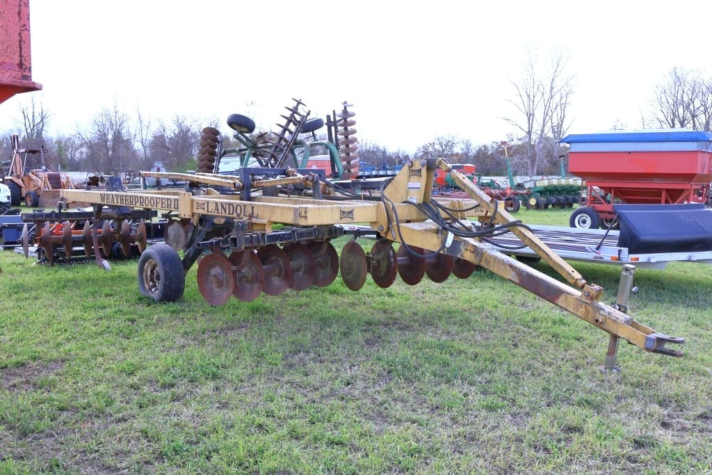 Image of Landoll 2200 Primary image