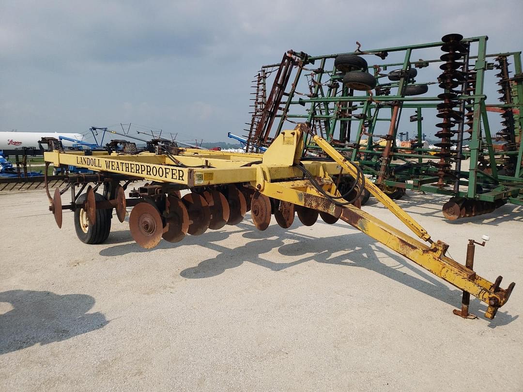Image of Landoll 2200 Primary image