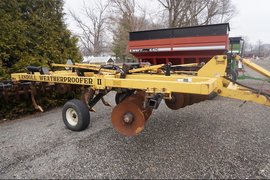 Image of Landoll 2200 Image 1