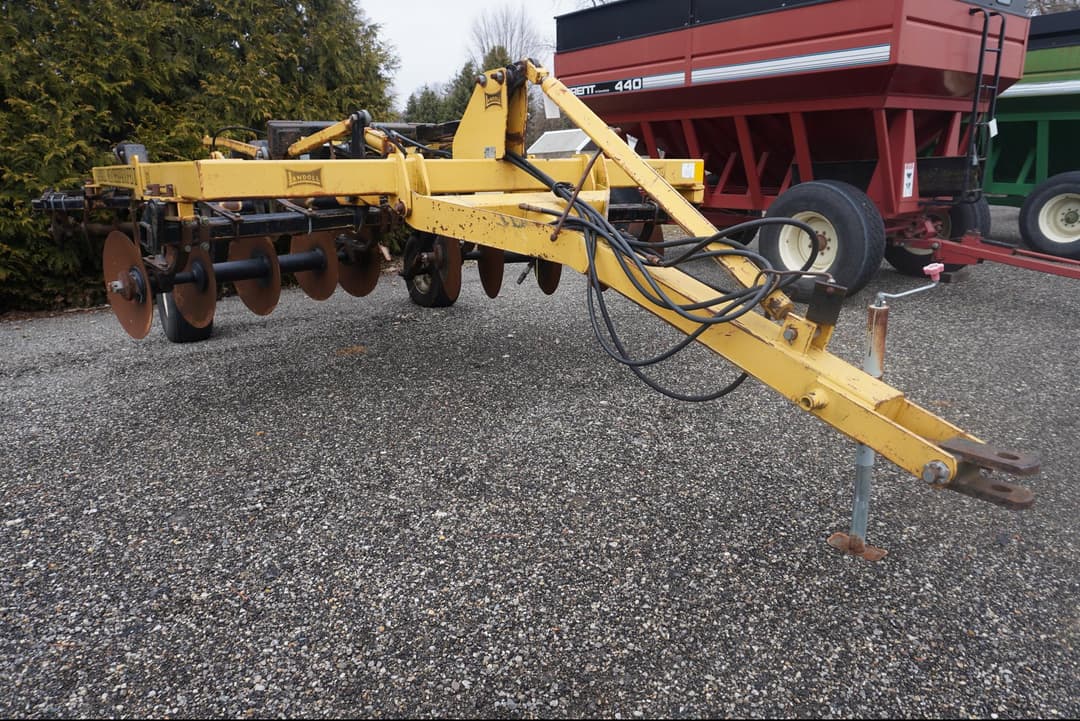 Image of Landoll 2200 Image 0