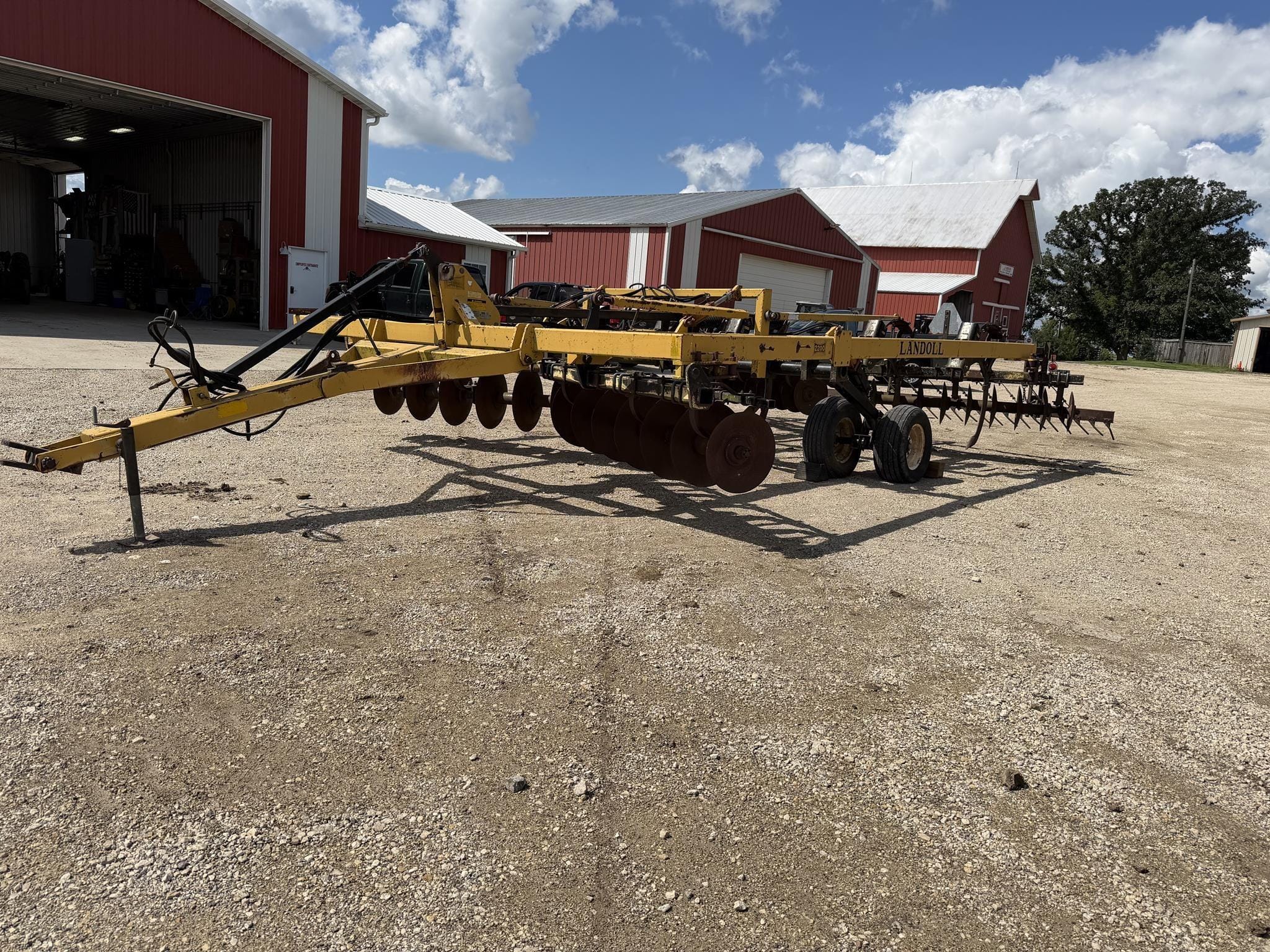 Landoll 2200 Equipment Image0