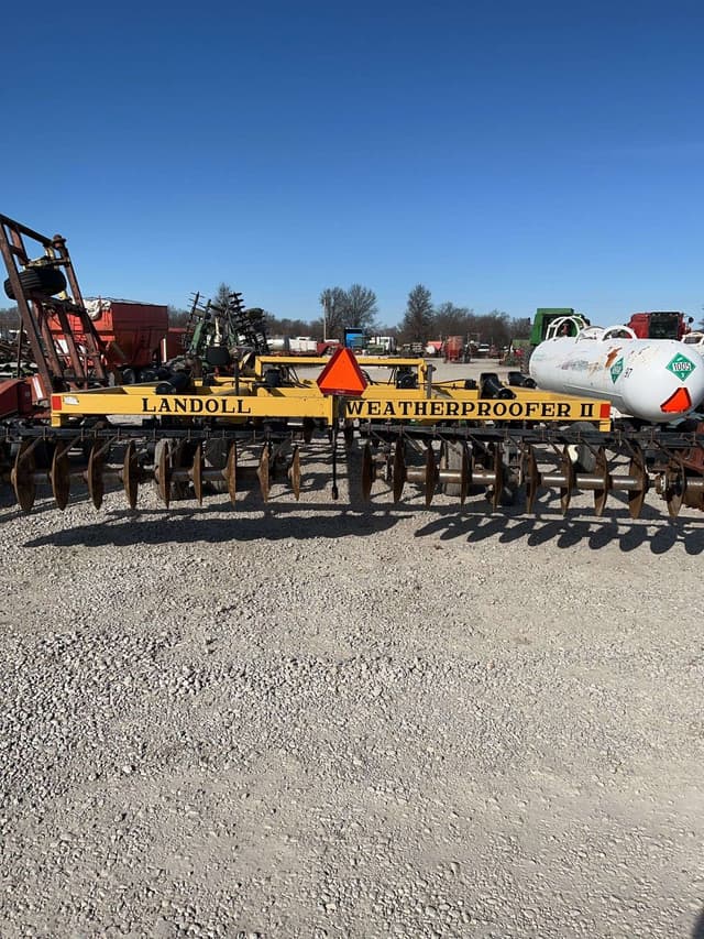 Image of Landoll 2200 equipment image 3