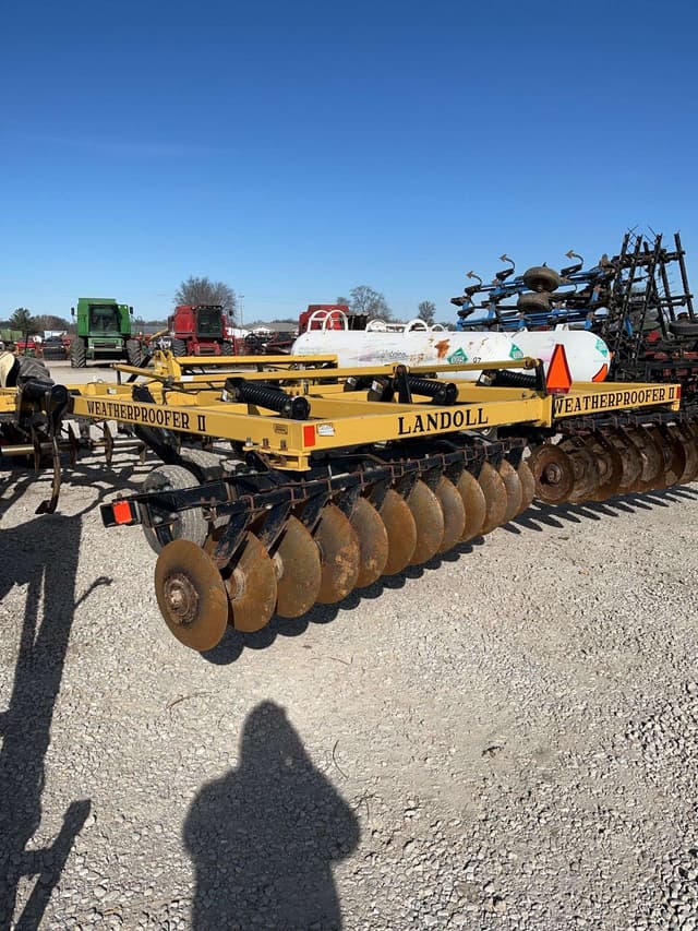 Image of Landoll 2200 equipment image 4