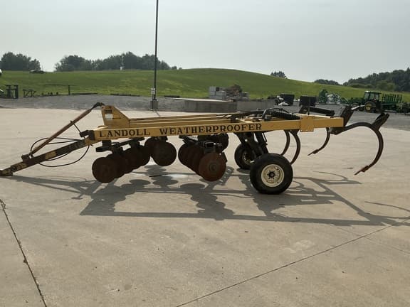 Image of Landoll 2205 equipment image 4