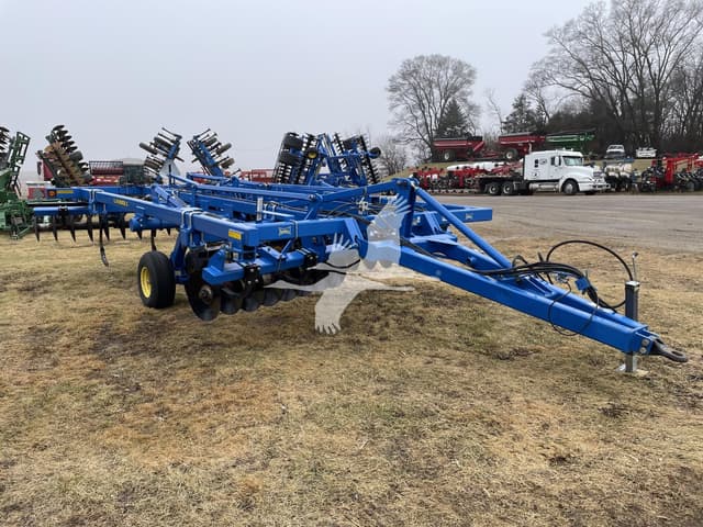 Image of Landoll 2210 equipment image 2