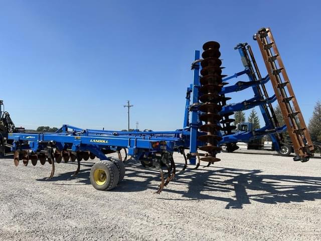 Image of Landoll 2211 equipment image 4