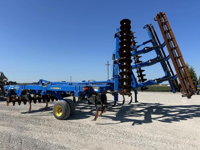 Image of Landoll 2211 equipment image 4