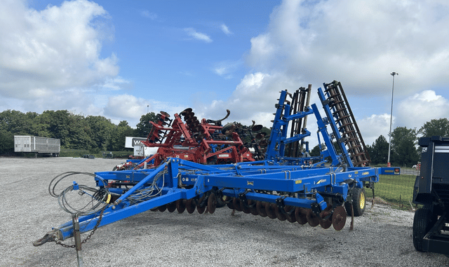 Image of Landoll 2211 equipment image 1