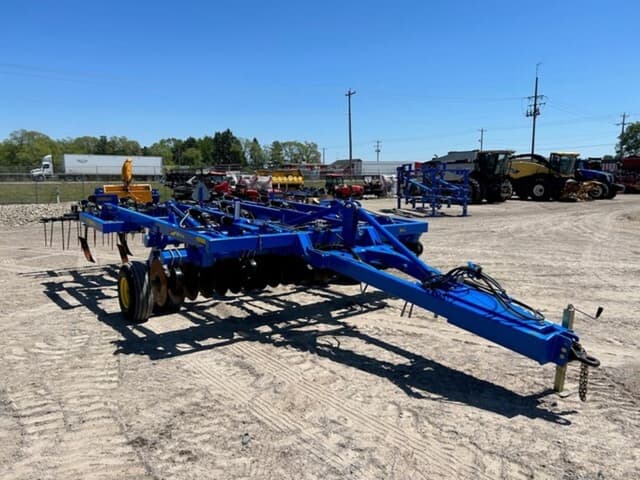 Image of Landoll 2211 equipment image 2