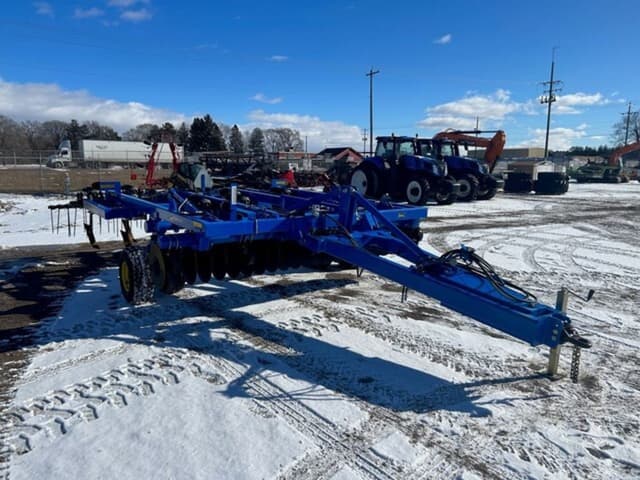 Image of Landoll 2211 equipment image 2