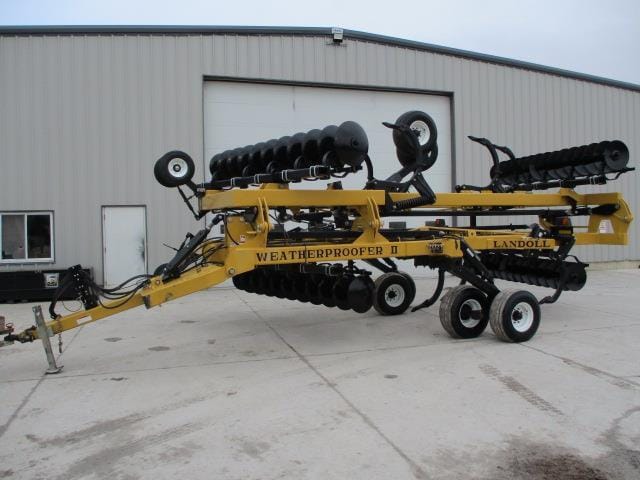 Main image Landoll 2320