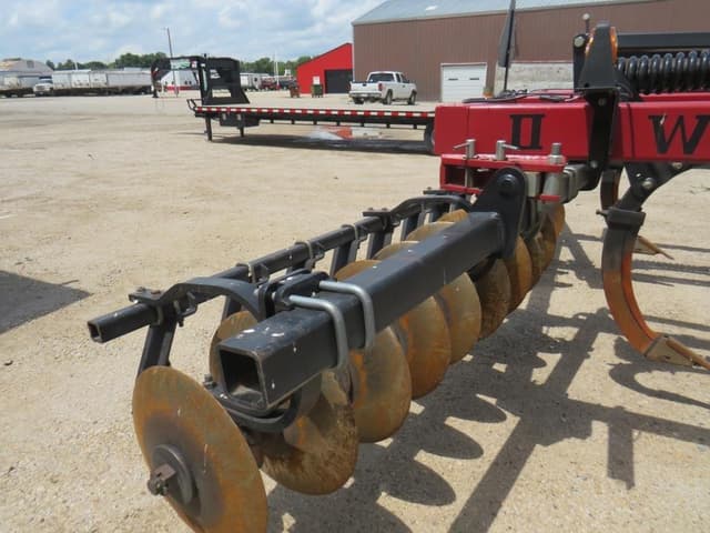Image of Landoll 2325 equipment image 4