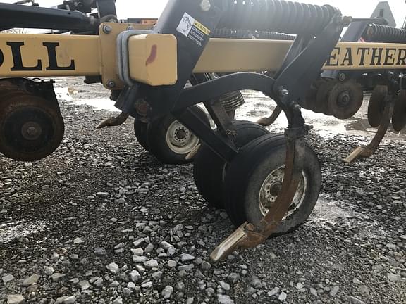 Image of Landoll 2325-5-30 equipment image 4