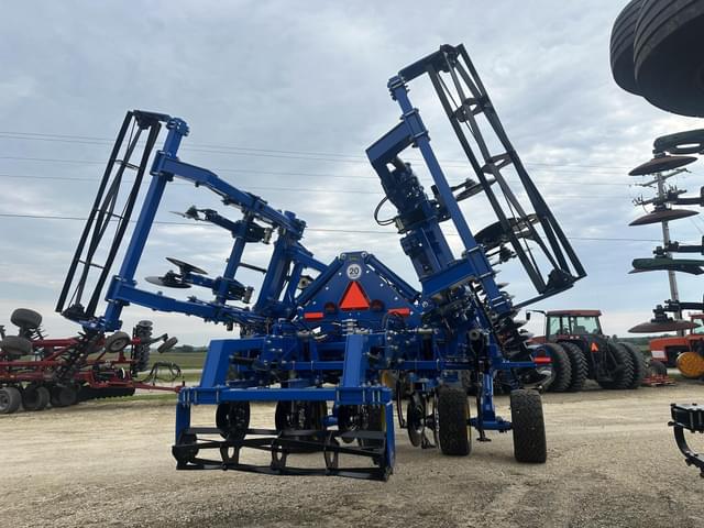 Image of Landoll 2411 equipment image 4