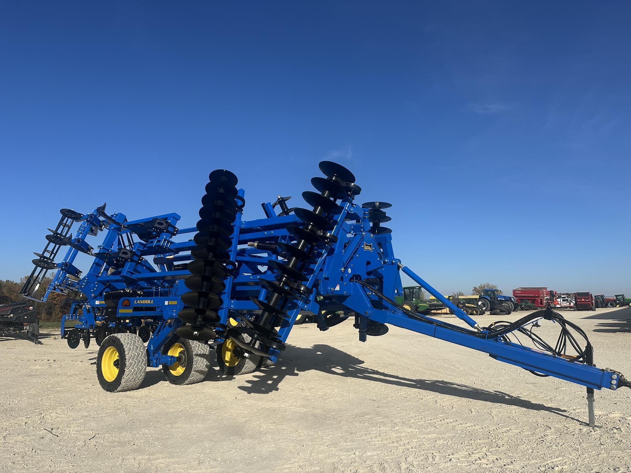 Landoll 2411AFG-9-24 Equipment Image0