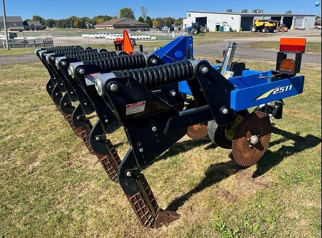 Image of Landoll 2511 equipment image 1