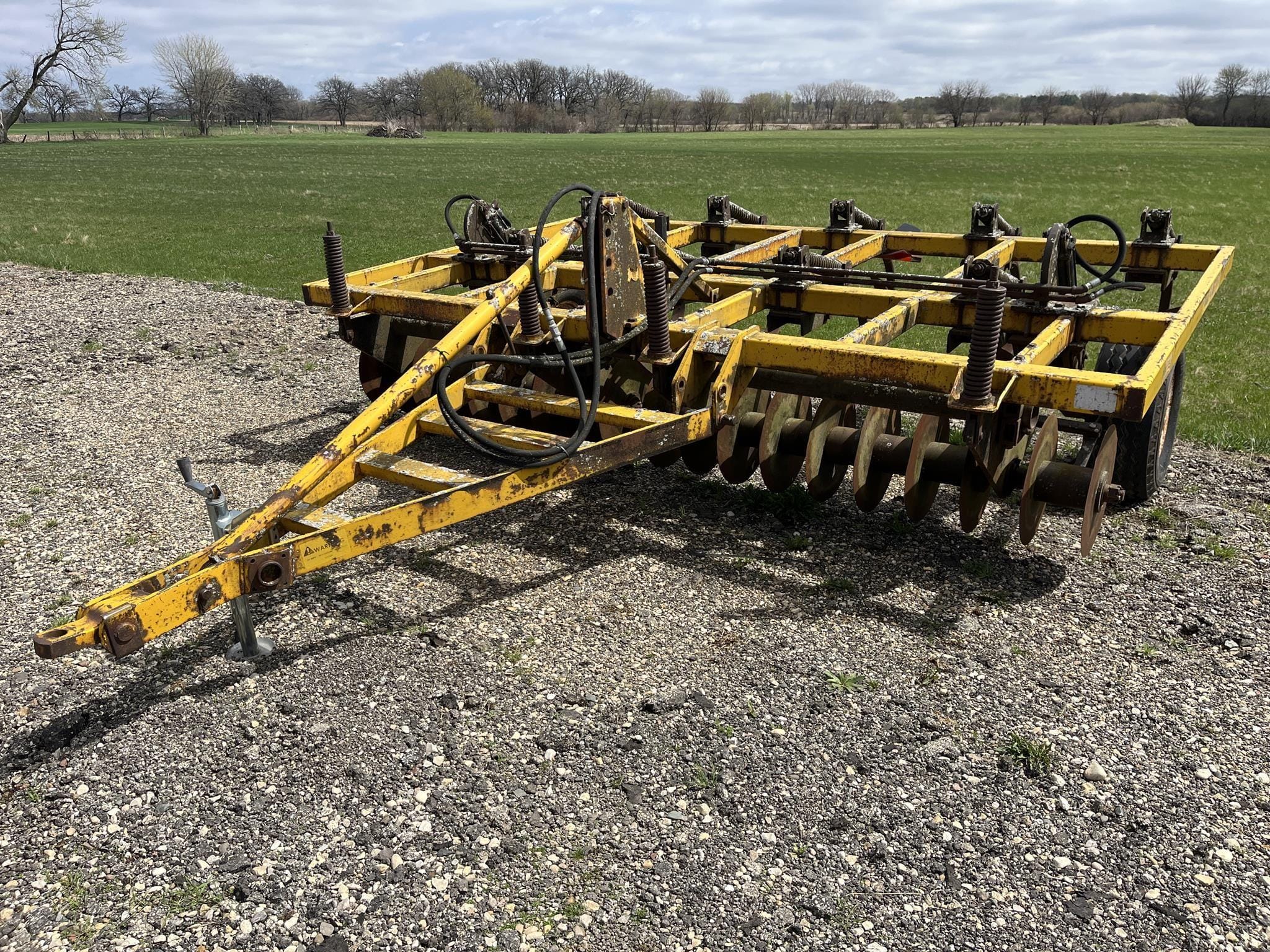 Landoll 275 Equipment Image0