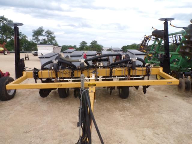 Image of Landoll 4400 equipment image 2