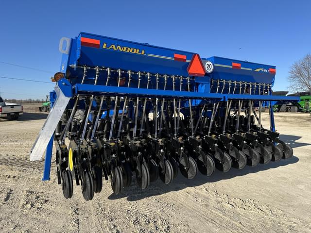 Image of Landoll 5211 equipment image 4