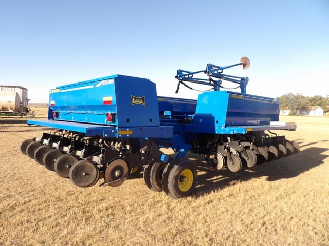 Image of Landoll 5530 equipment image 3