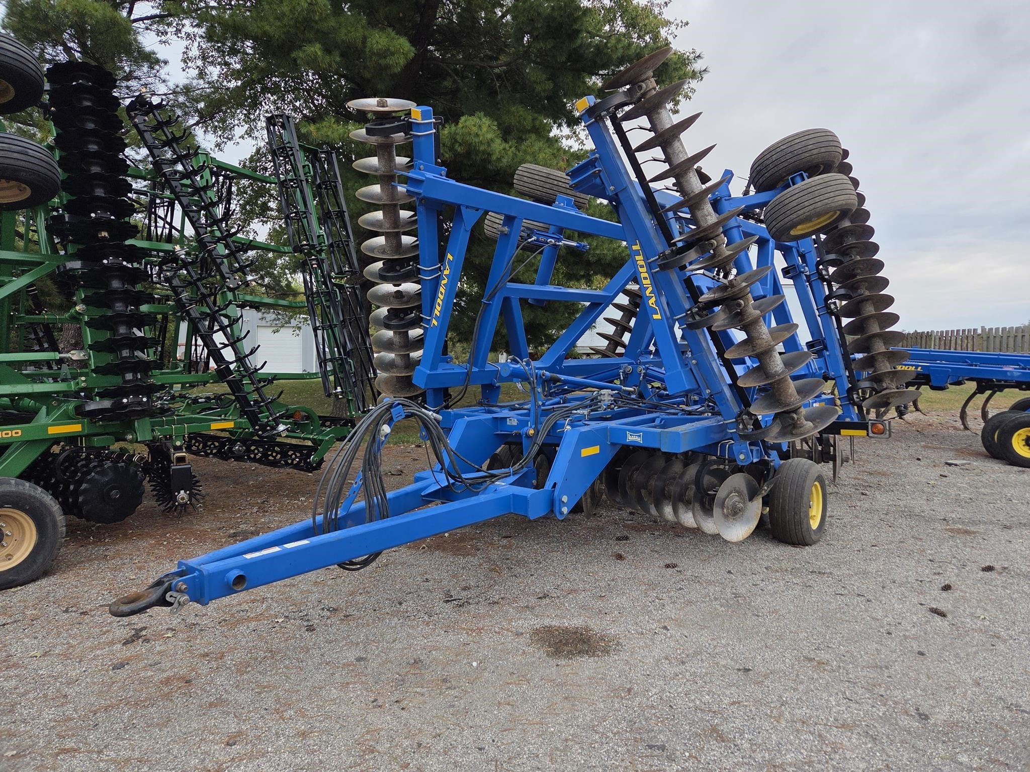 Landoll 6230-29 Equipment Image0