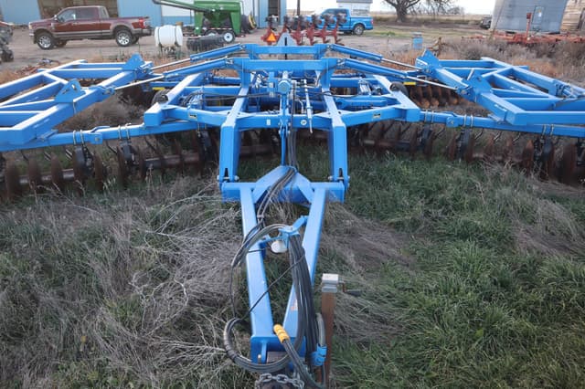 Image of Landoll 6230-33 equipment image 1