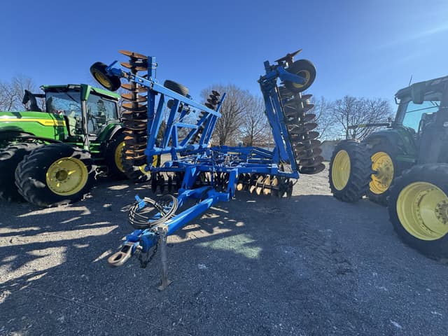 Image of Landoll 6230 equipment image 2