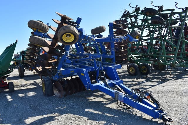 Image of Landoll 6230 equipment image 2