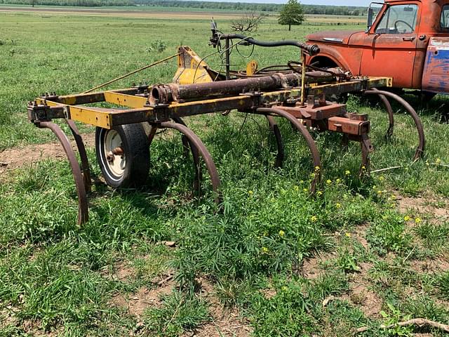 Image of Landoll 3311 equipment image 4