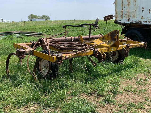 Image of Landoll 3311 equipment image 2